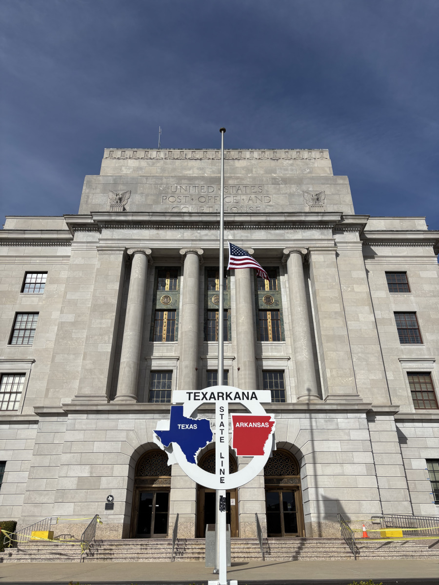 Texarkana Post Office @ The Border